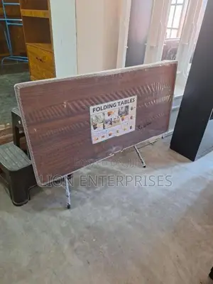 4×2 Folding Tables
