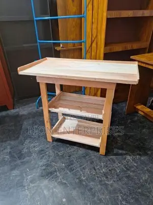 Alvisia Tables 3ft