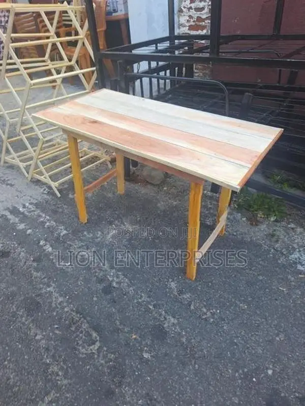 4×2 Alvisia Wooden Table