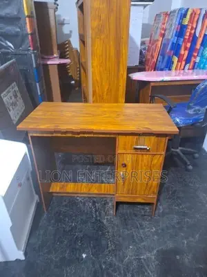 3×1.5 Ft Melamine Office Table
