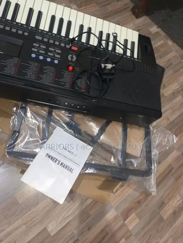 YM 863 Pitch Bend 61 key keyboard full set