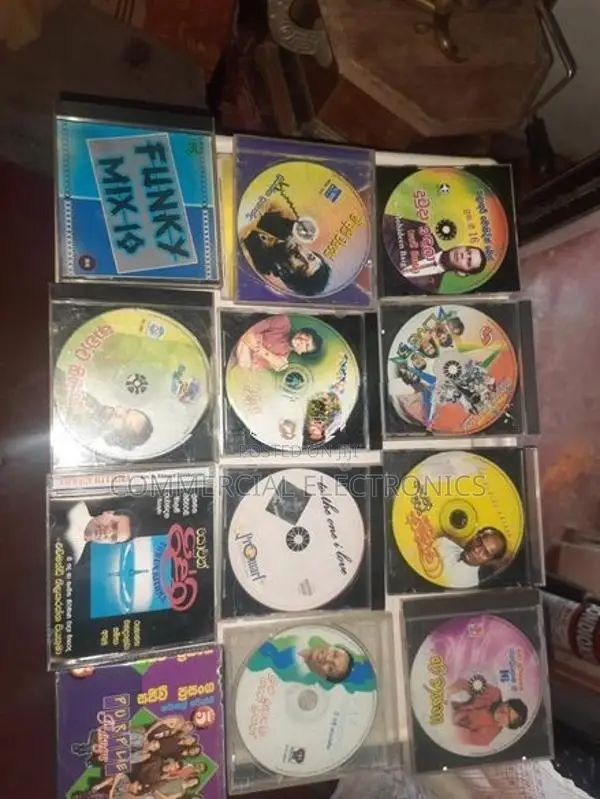CD/ DVD