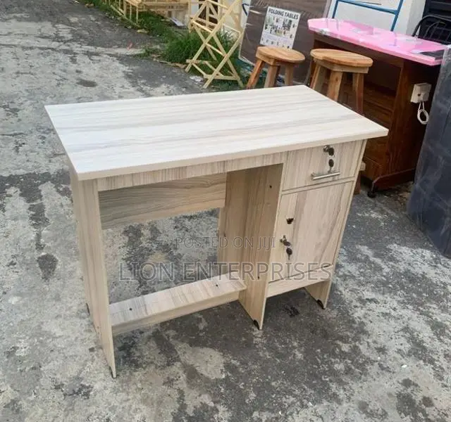 Melamine Office Tables
