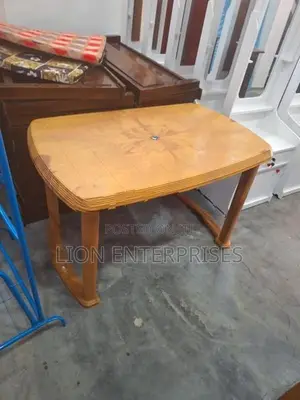 Nippon Plastic Table