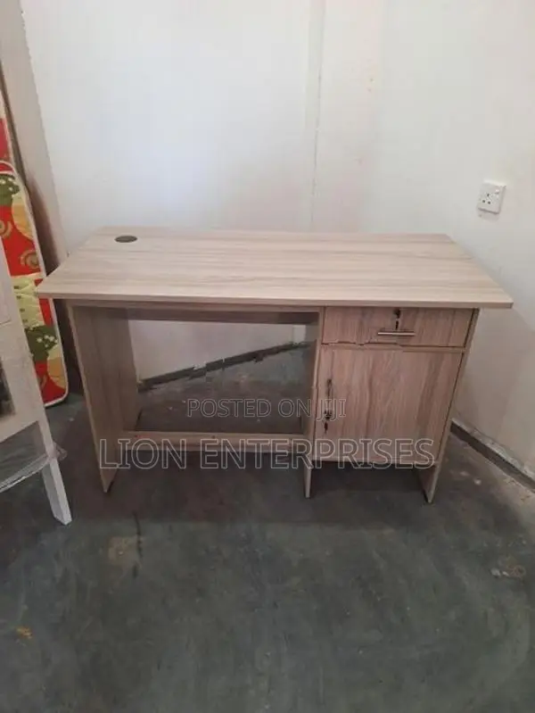 4×2 Melamine Office Tables