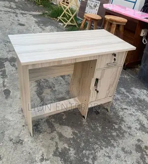 Melamine Office Tables