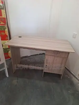 4×2 Melamine Office Tables