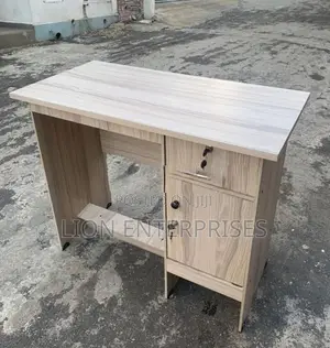 Melamine Office Tables