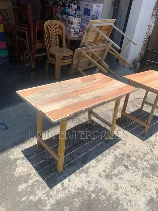 4ft Tables