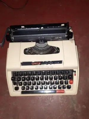 Brand new Typewriter