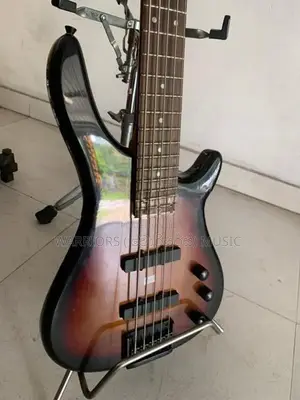5 strings Bass Guitar TGM korin