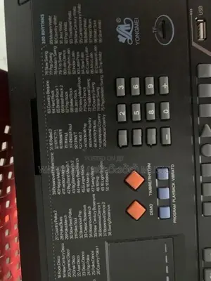 YM 488 Keyboard