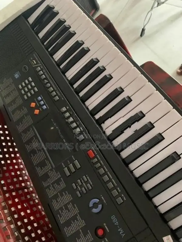 YM 488 Keyboard