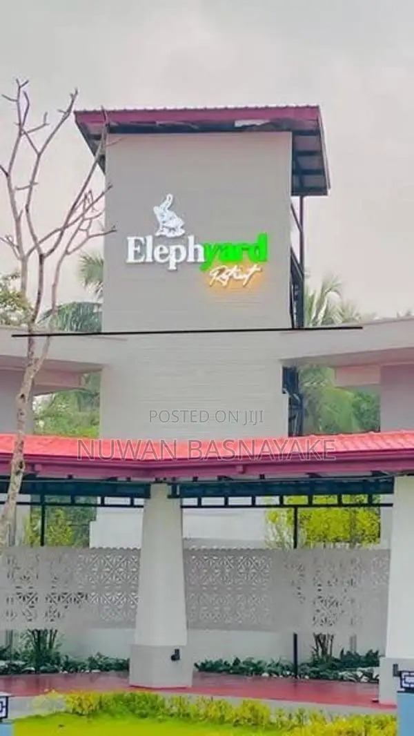Sculpted Signage That Stands Out