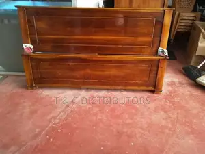 6*4 Teak Box Bed