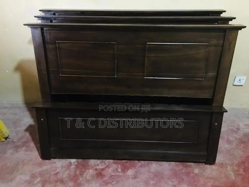 6*4 Teak Box Bed