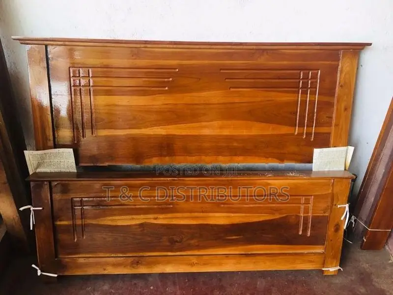 6*4 Teak Box Bed
