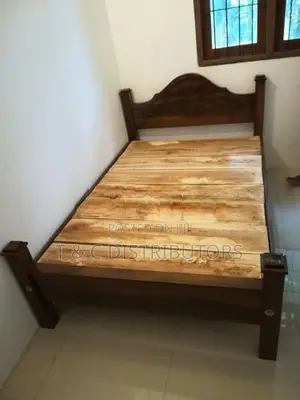6*4 Teak Arch Bed