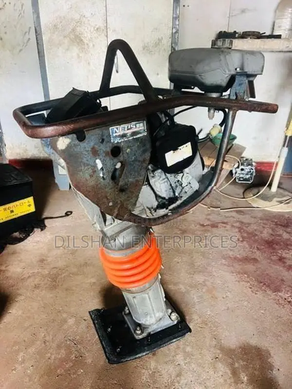 Hitachi EH09 Wacker