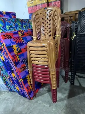 ප්ලාස්ටික් පුටු 6