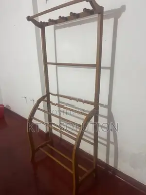 🧺 Towel Rack for Sale!