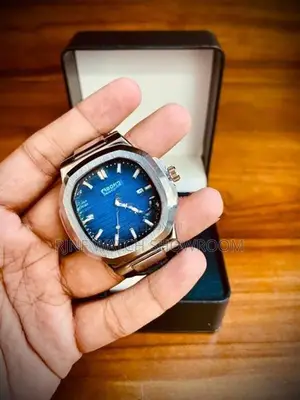 Binbond Quartz Watch