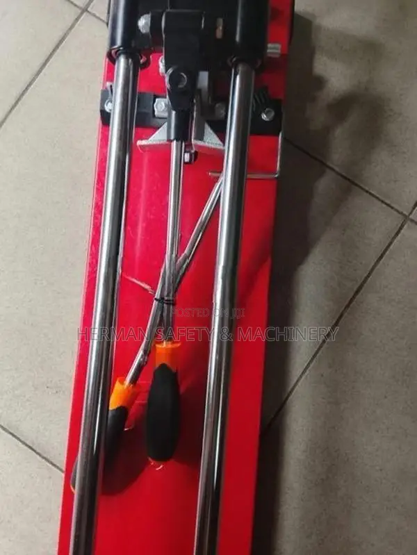 DBL DBV-ZY003 MANUAL TILE CUTTER HERMAN HT 0825