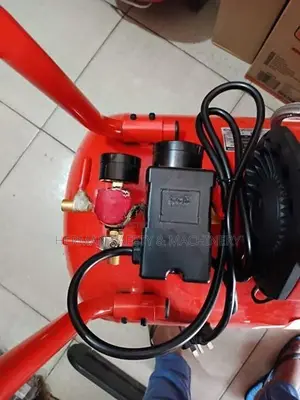 EMTOP EACPS32102-8 SILENT AIR COMPRESSOR HERMAN HT 0836