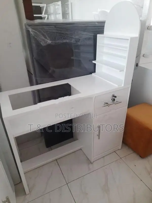 Glass Manicure Table