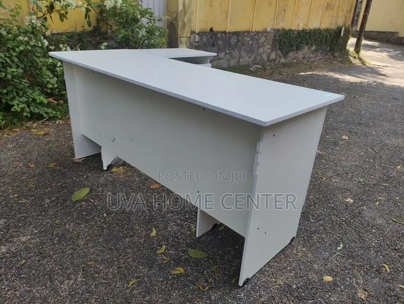 L Shape Office Table White 5.5x4ft