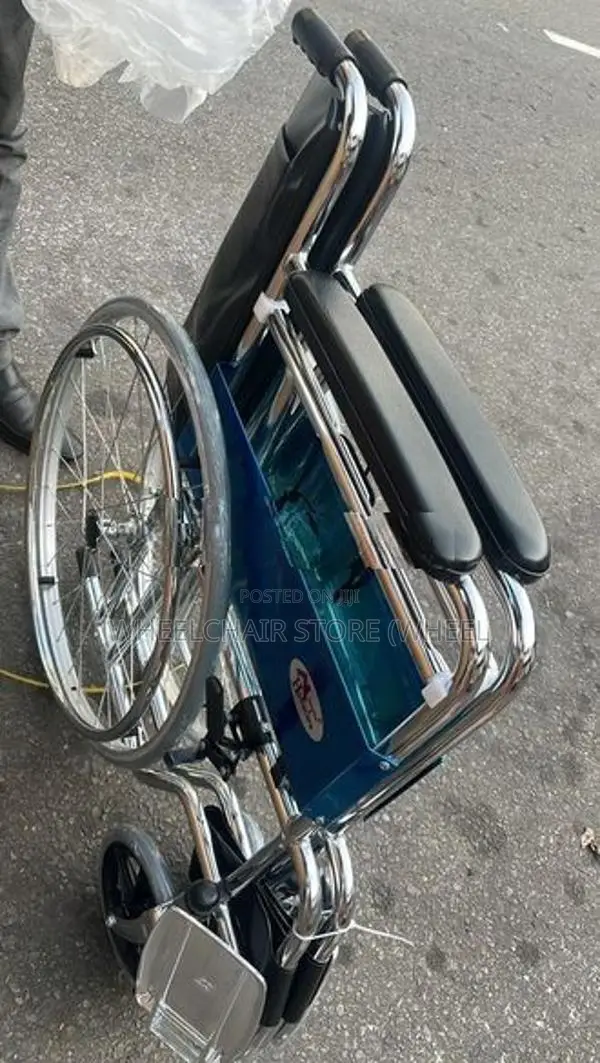 Commode Wheel Chair Fiber Seat with Cushion