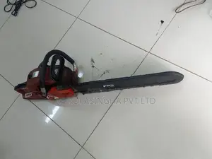 DB5200 Chain Saw