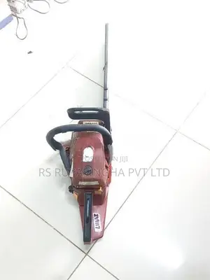 DB5200 Chain Saw