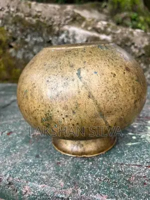 Antique Piththala Pot