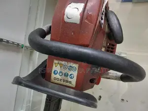 Chain Saw Machine