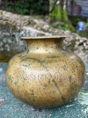 Antique Piththala Pot