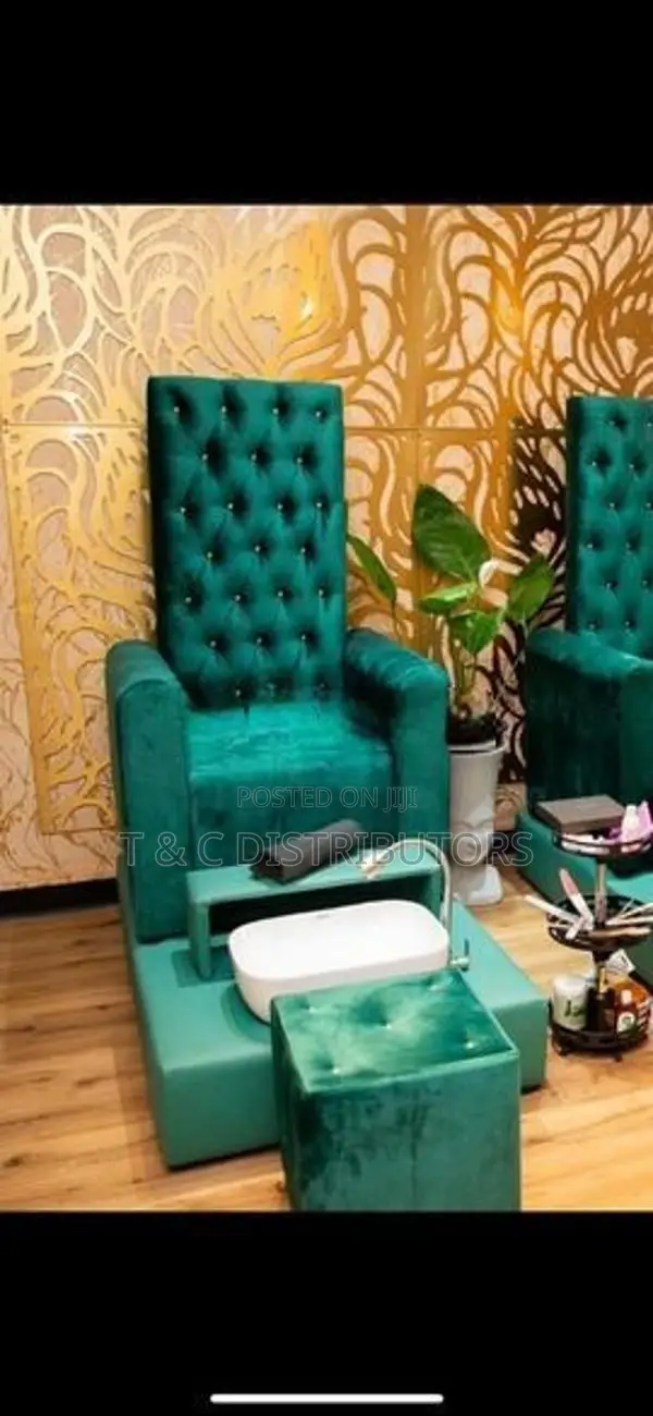 Pedicure cheirs