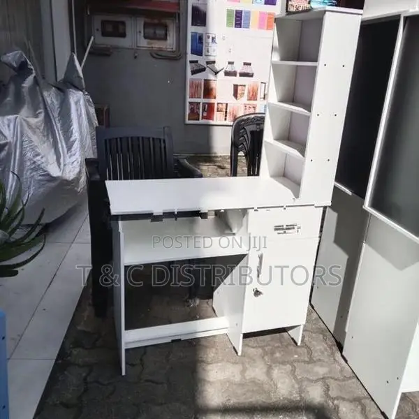 manicure tables