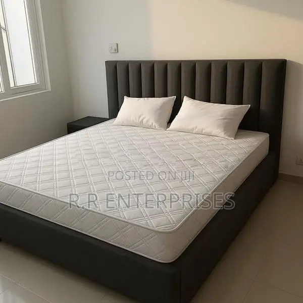 New Cushion Divan Bed with Spring Mattresses 72"*60"