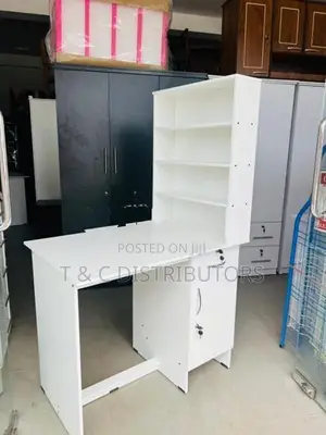 manicure tables