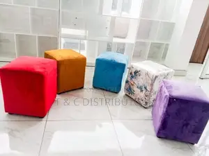 Divan stools