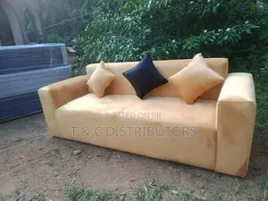 cushoin sofa set