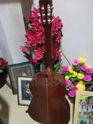 Box Guitar