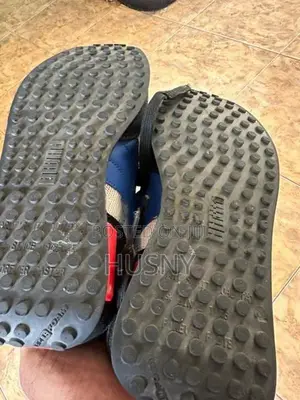 Mens Shoe- UK Size 4