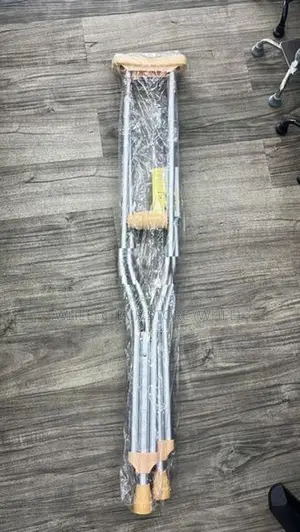 Underarm Crutches