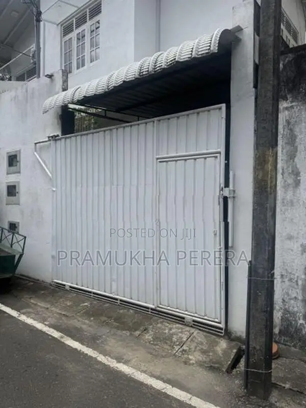 Sliding Gate