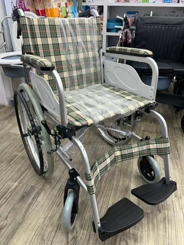 ALLUMINUM LIGHT WEIGHT WHEELCHAIR