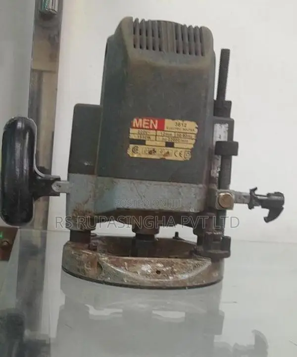 Men Router Machine