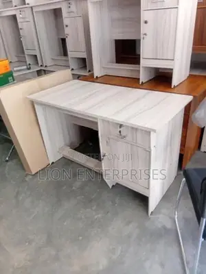 4ft Melamine Office Tables