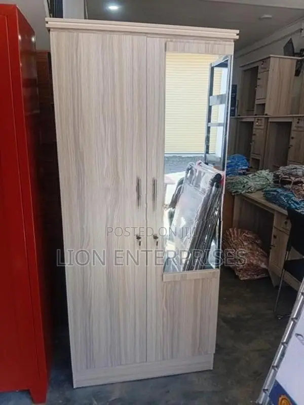 6×2.5 Melamine Cupboards